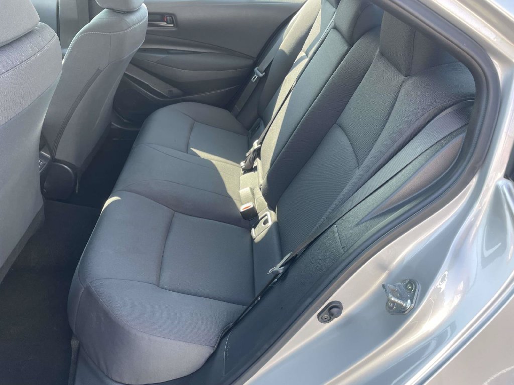 Used 2025 Toyota Corolla LE FWD image 12