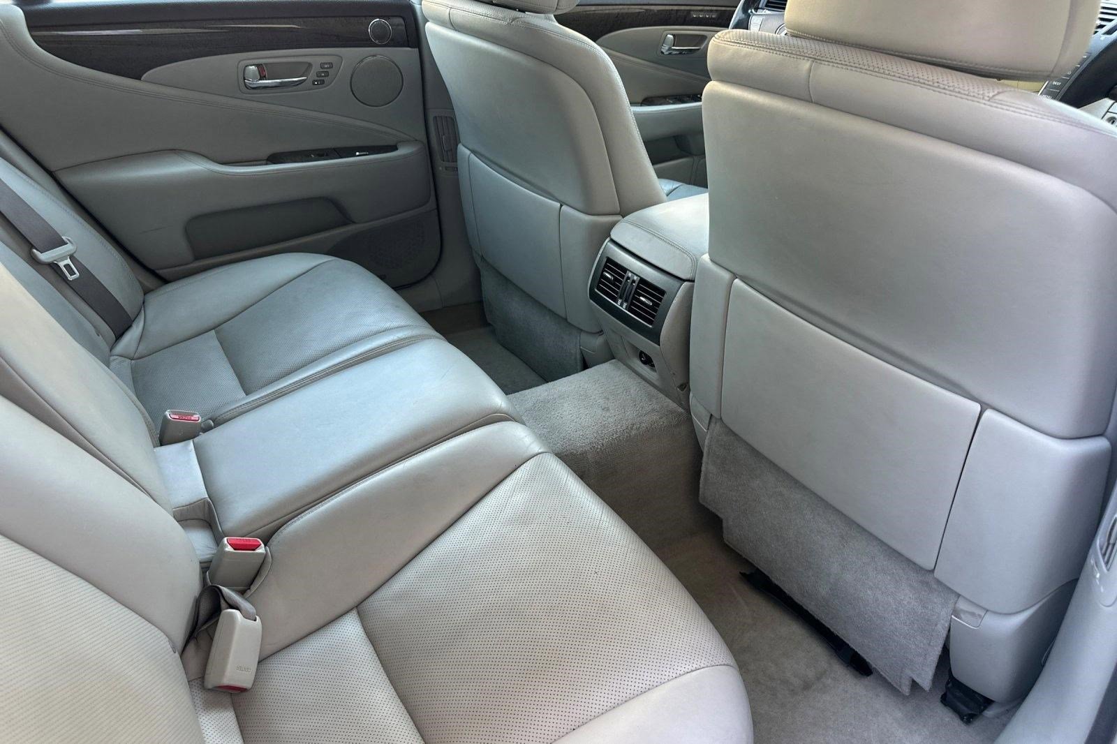 Used 2007 Lexus LS 460 image 30