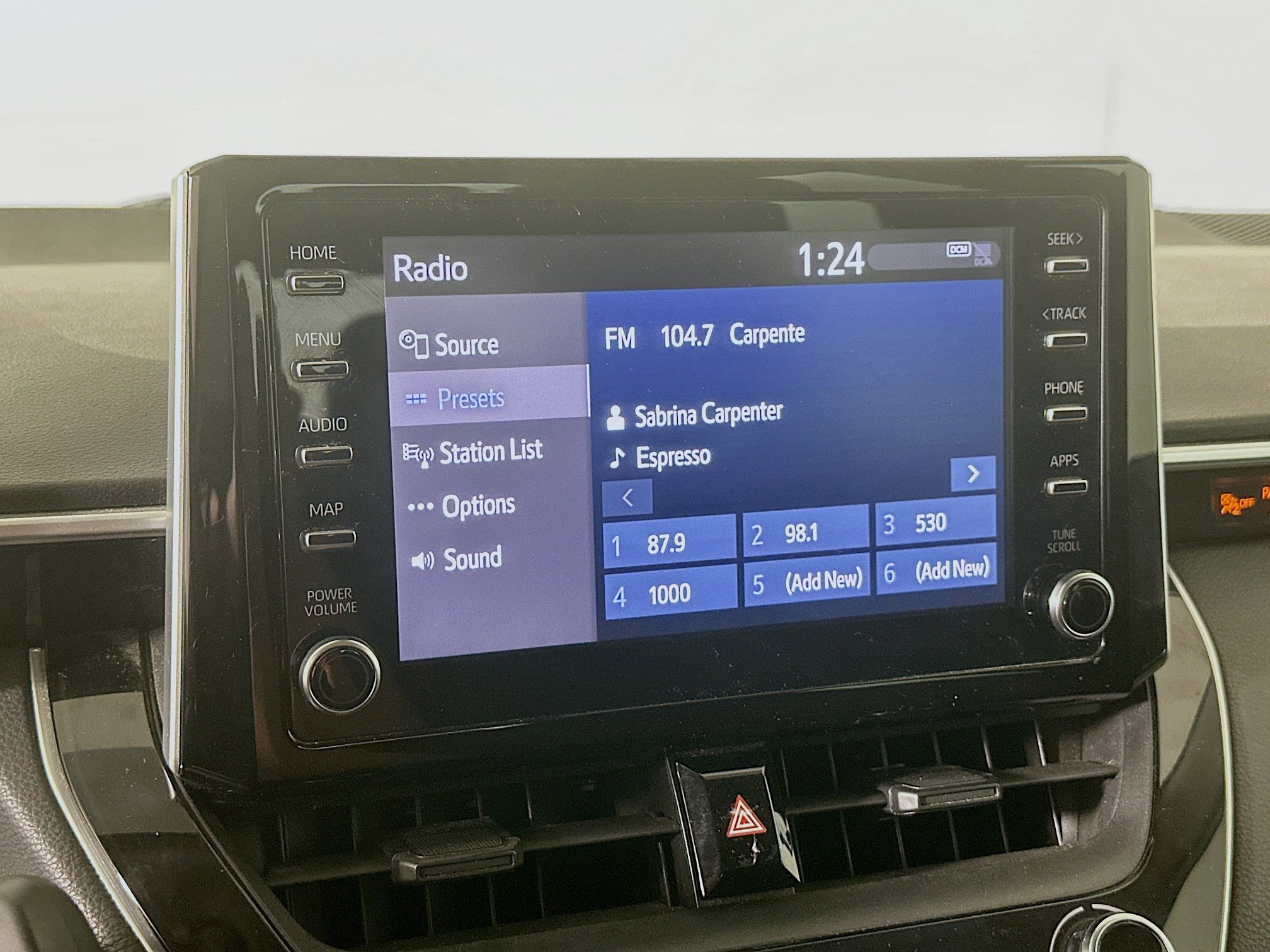Used 2020 Toyota Corolla LE w/ LE Convenience Package image 19