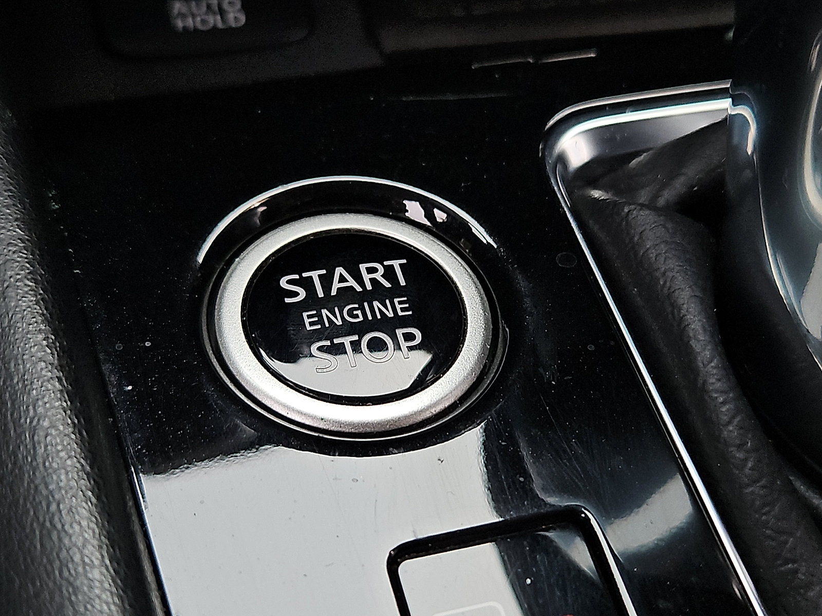Used 2023 Nissan Kicks SV FWD image 16