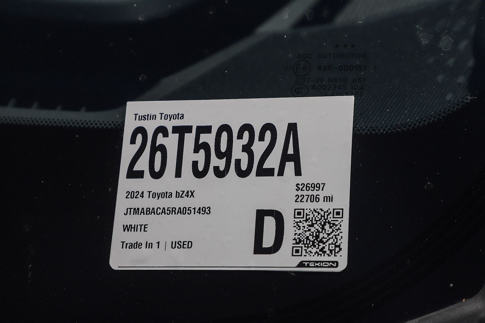 Certified 2024 Toyota bZ4X AWD w/ Weather Package image 27