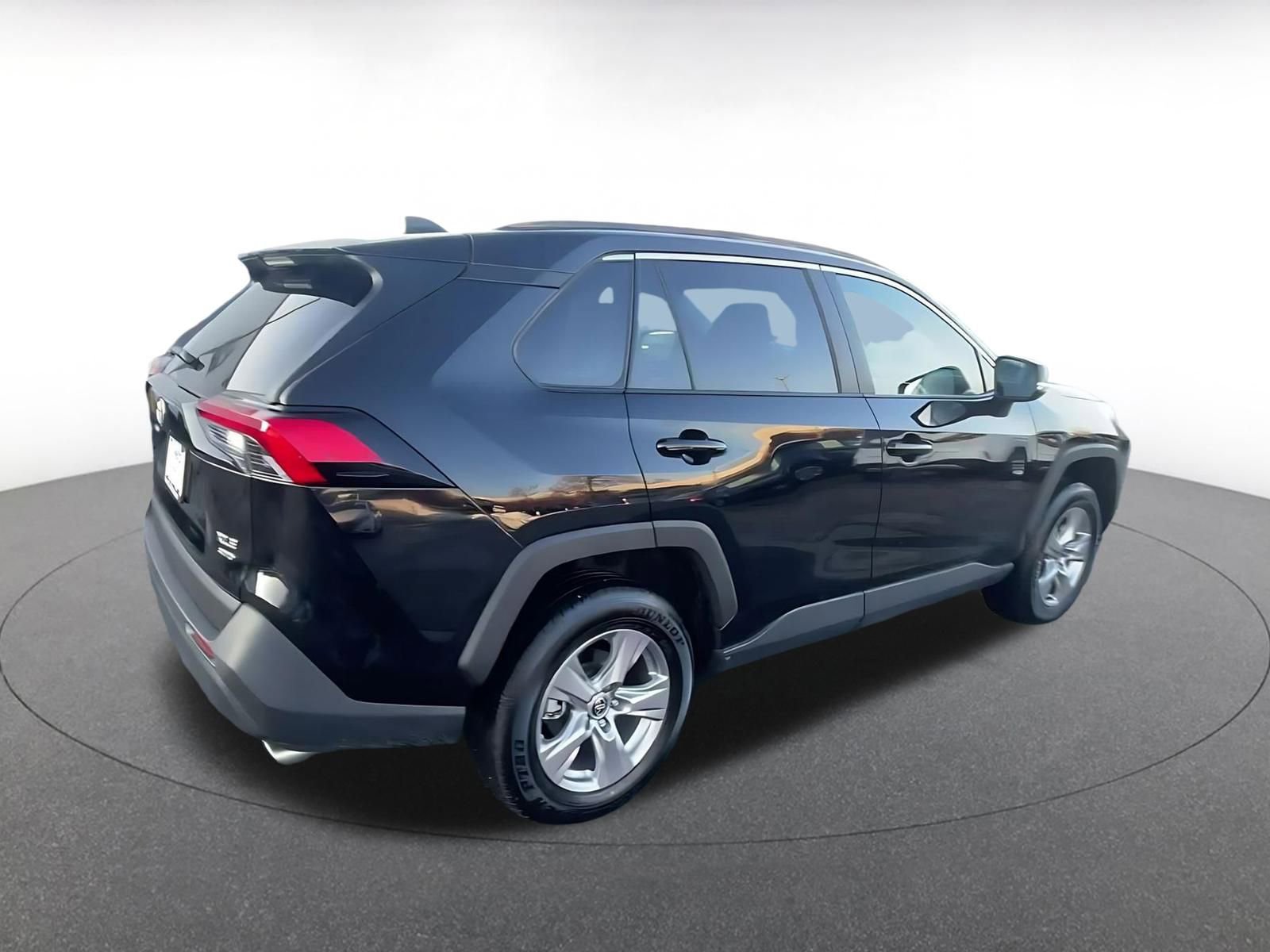Used 2025 Toyota RAV4 XLE w/ Convenience Package image 15