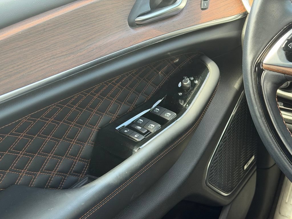 Certified 2021 Jeep Grand Cherokee L Summit w/ Advanced Protech Group IV AWD/4WD image 7