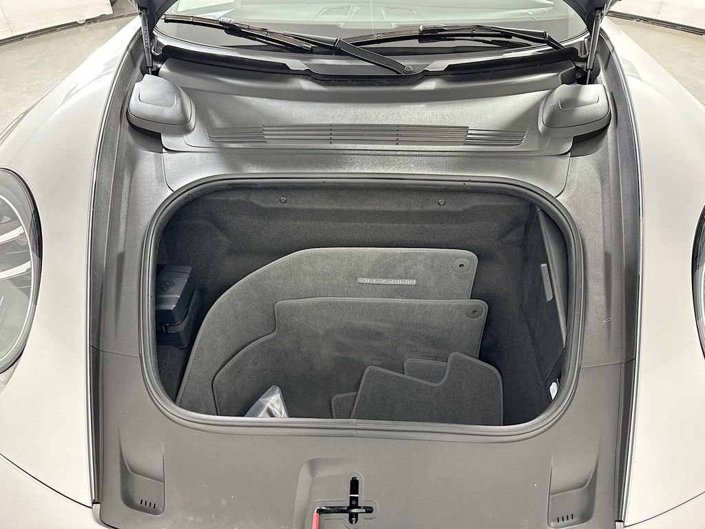 Certified 2025 Porsche 911 Carrera RWD image 29