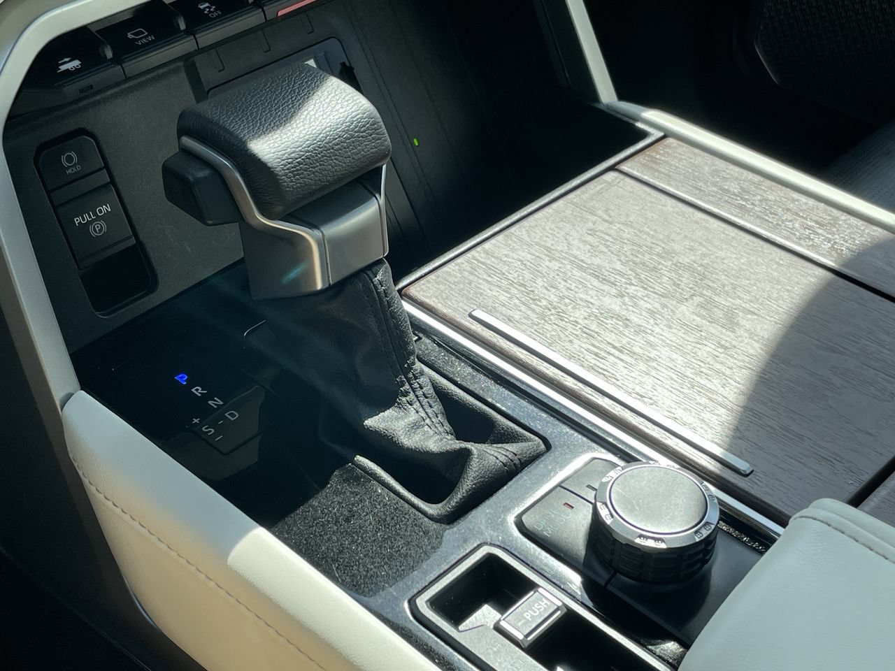Used 2024 Toyota Tundra Capstone AWD/4WD image 35