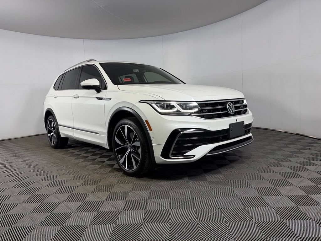 Used 2023 Volkswagen Tiguan SEL R-Line AWD/4WD image 5