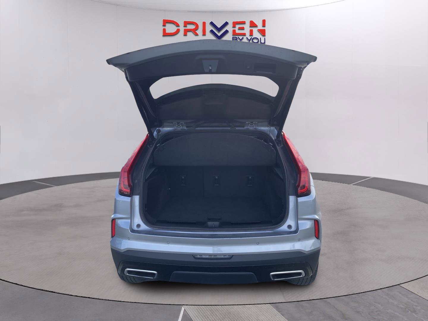 Used 2024 Cadillac XT4 Premium Luxury image 32