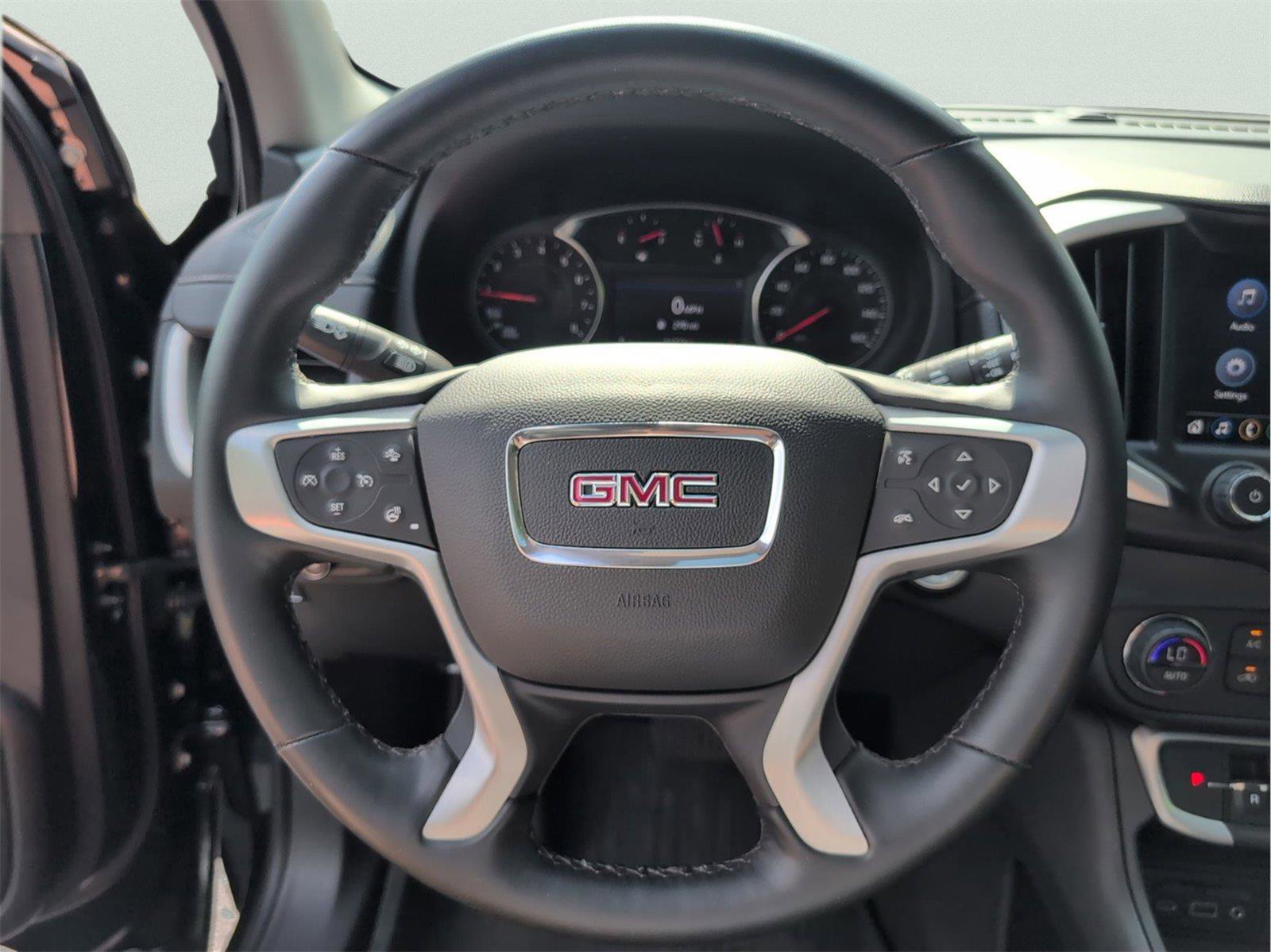 Used 2023 GMC Terrain SLT FWD image 25