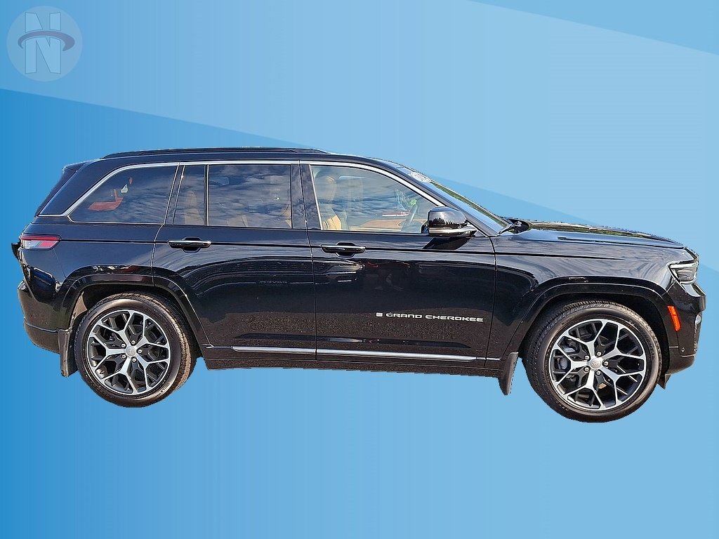 Certified 2024 Jeep Grand Cherokee Summit AWD/4WD image 26