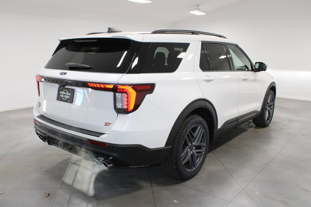 New 2026 Ford Explorer ST image 8