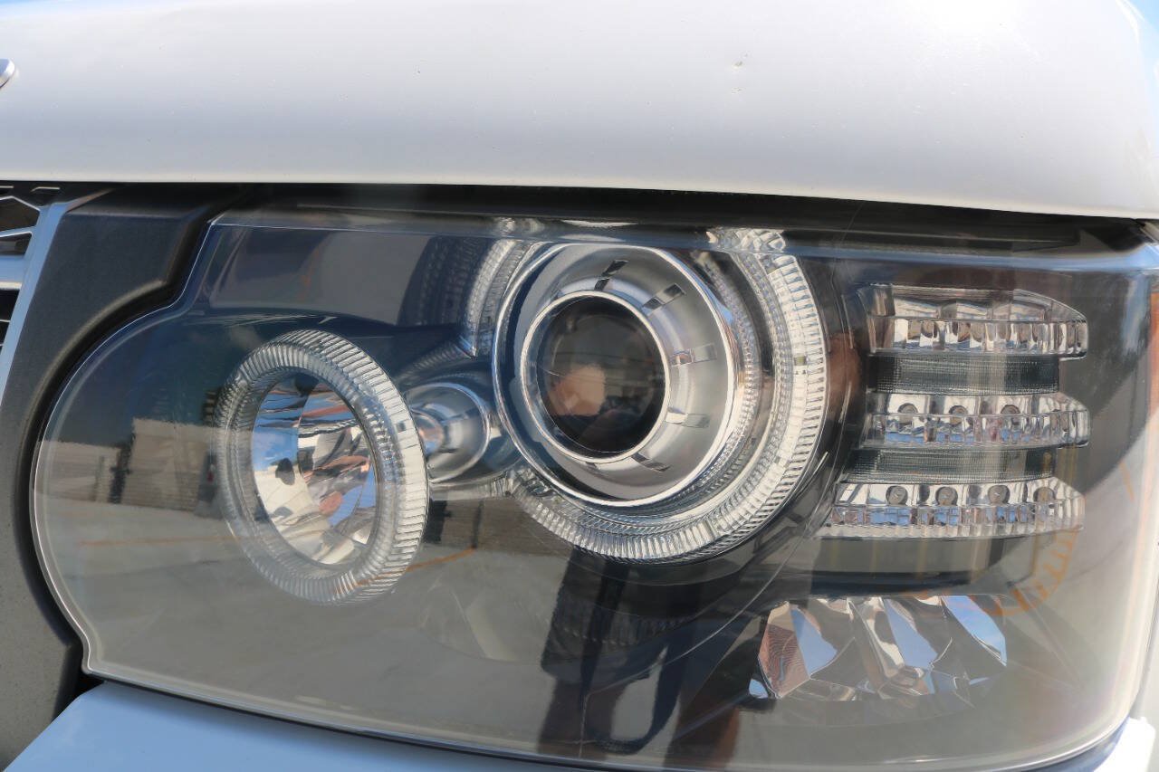 Used 2011 Land Rover Range Rover Supercharged AWD/4WD image 29