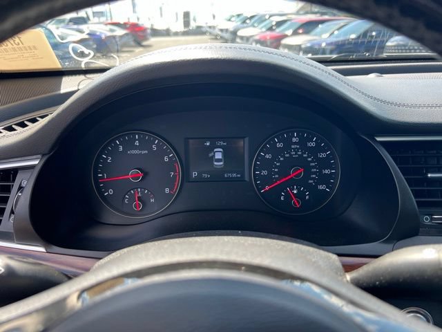 Used 2017 Kia Cadenza Premium FWD image 18