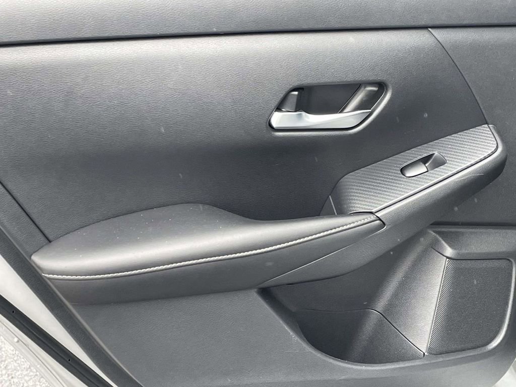 Used 2023 Nissan Sentra SV image 20