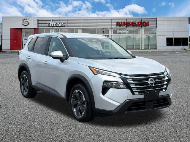 Used 2025 Nissan Rogue SV