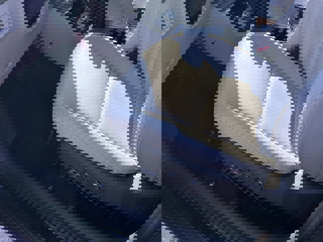 Used 2024 Hyundai Kona Limited image 10