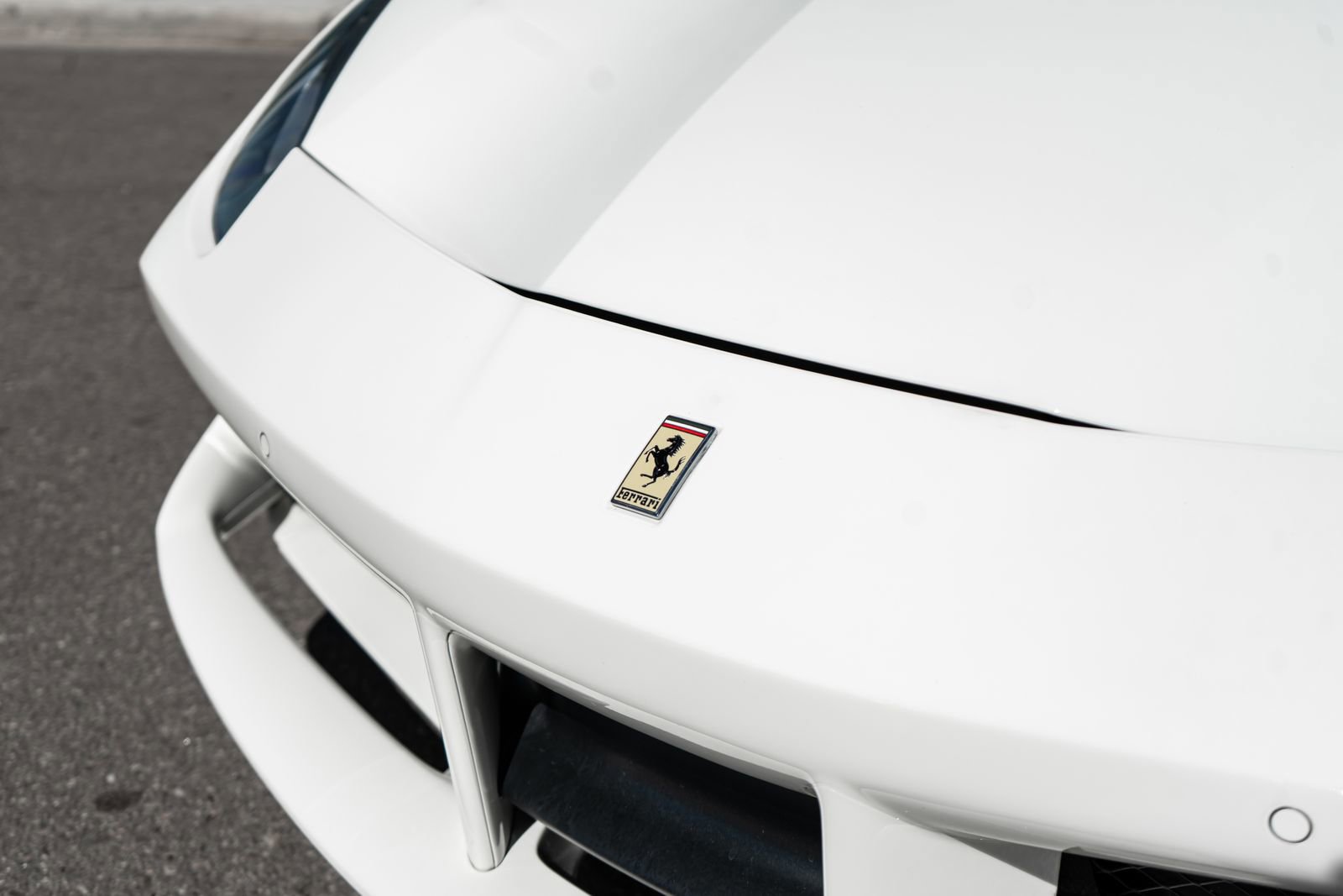 Used 2017 Ferrari 488 Spider image 21