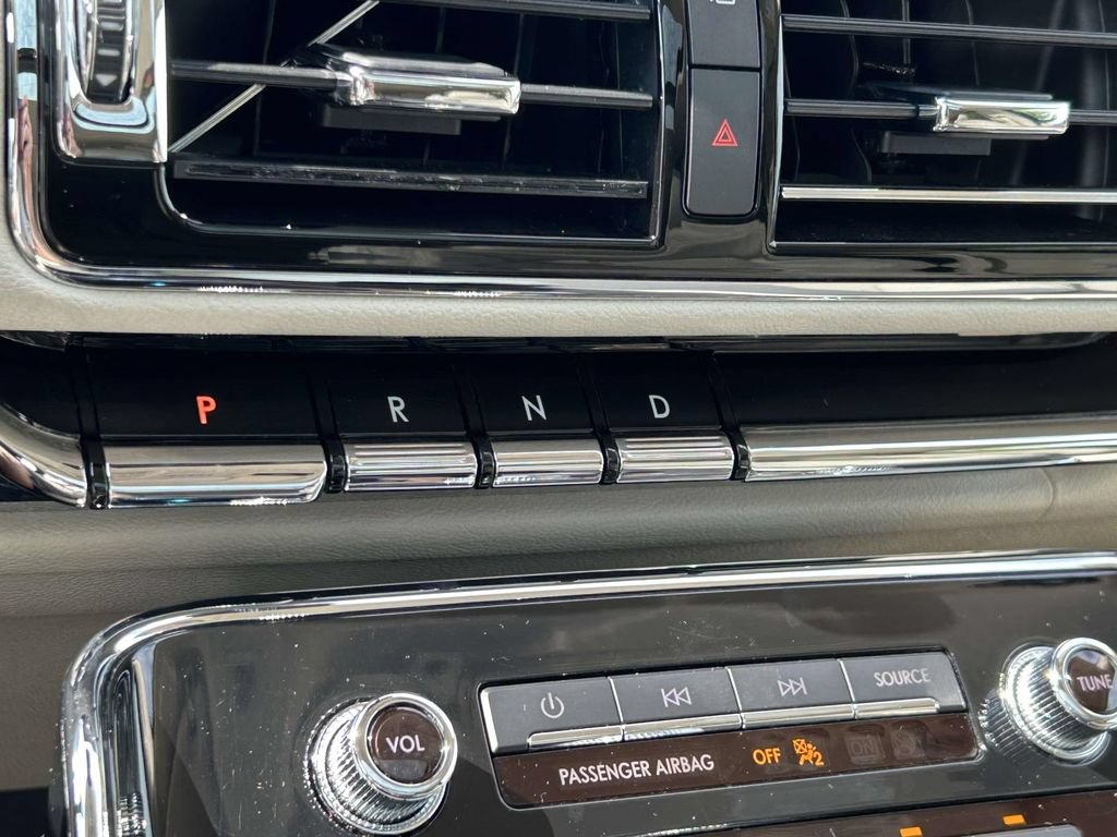 Used 2018 Lincoln Navigator Reserve w/ Technology Package AWD/4WD image 27