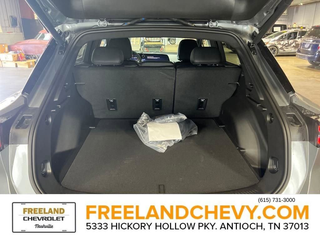 New 2025 Chevrolet Equinox EV LT w/ Convenience Package II image 7