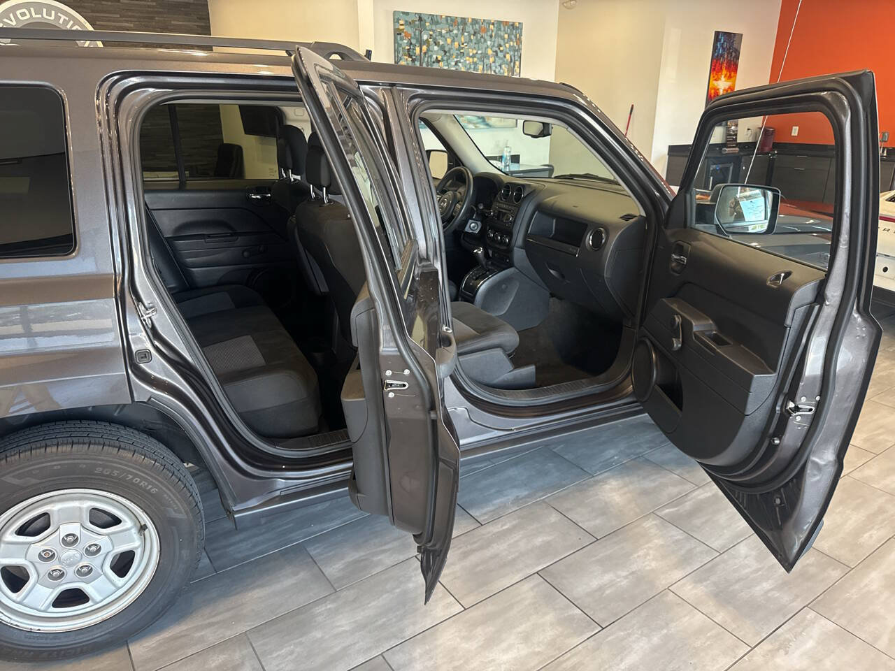 Used 2016 Jeep Patriot Sport FWD image 17