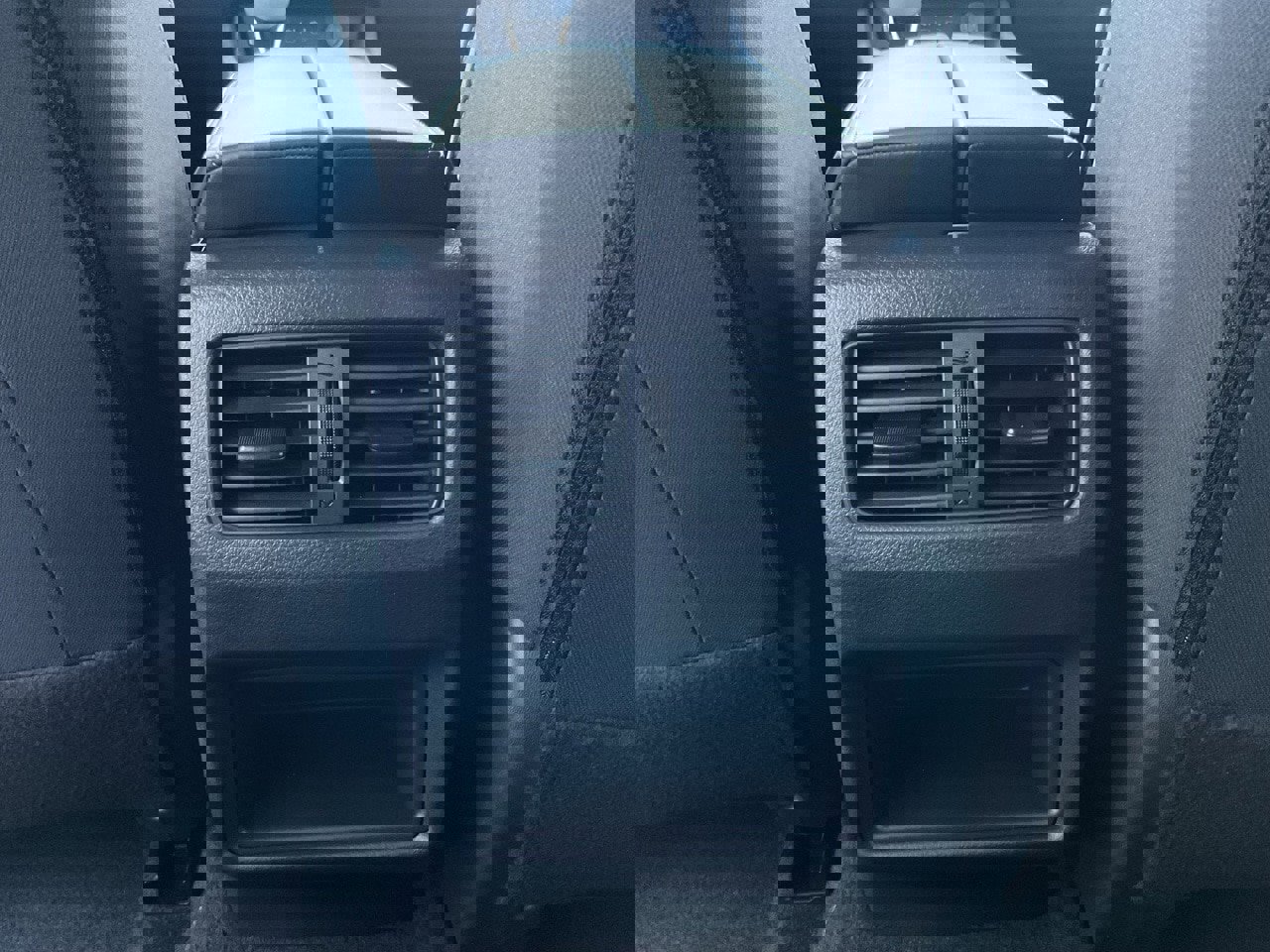 New 2026 Nissan Rogue S image 17