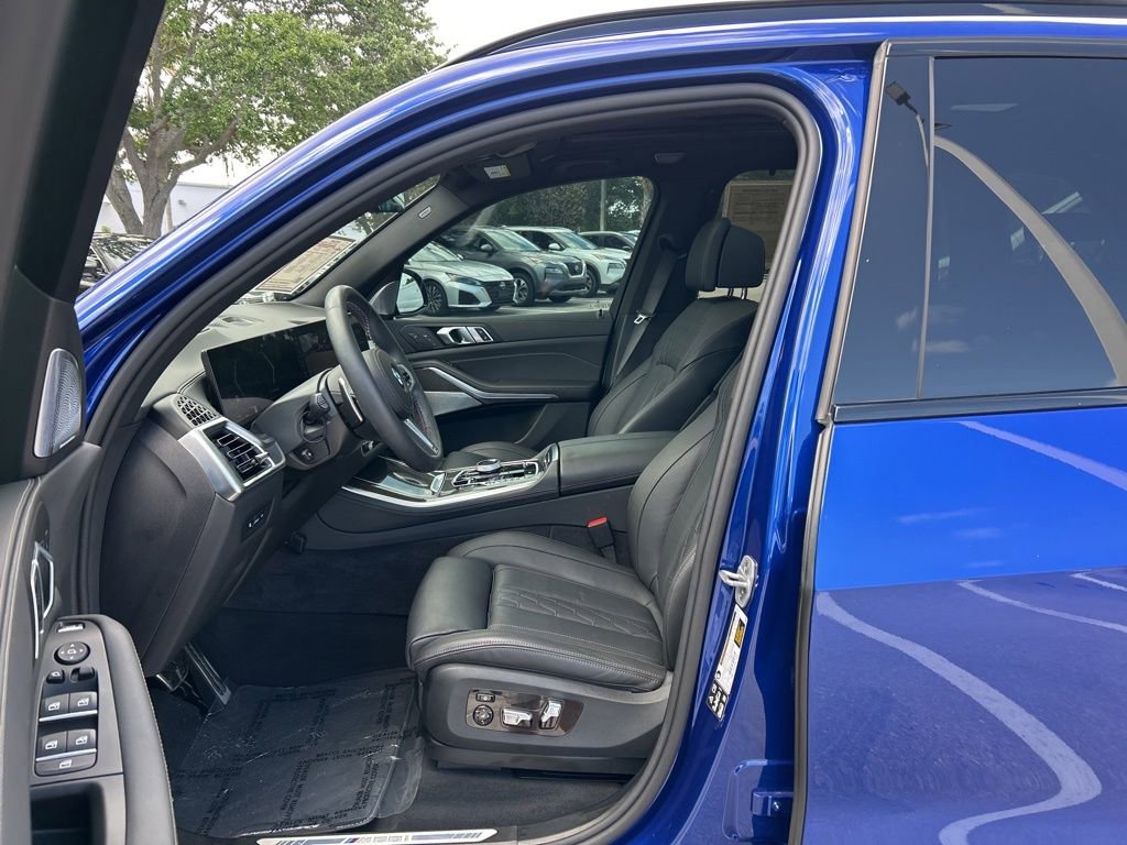 Used 2026 BMW X5 M60i AWD/4WD image 16