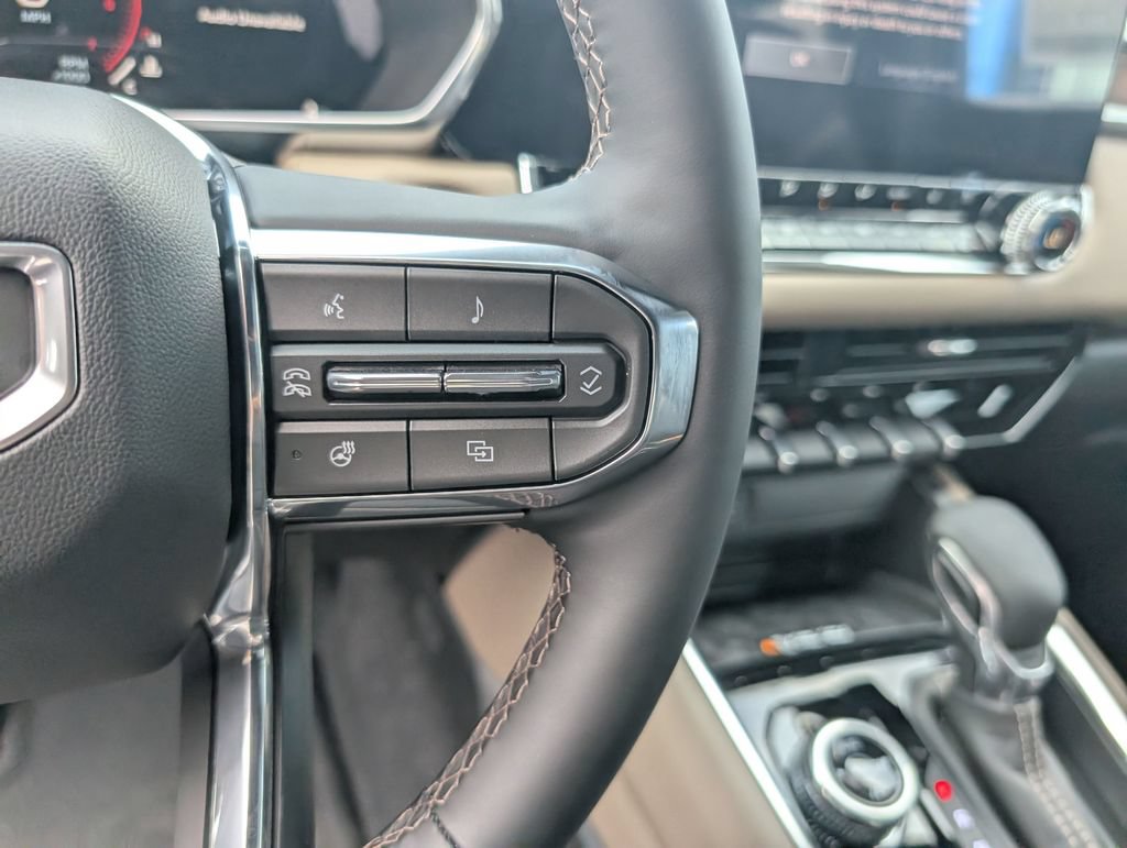 New 2026 GMC Canyon Denali AWD/4WD image 18