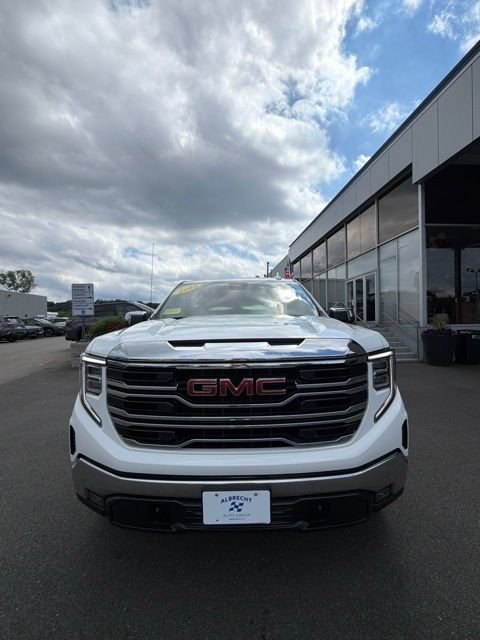 Certified 2025 GMC Sierra 1500 SLT AWD/4WD image 2