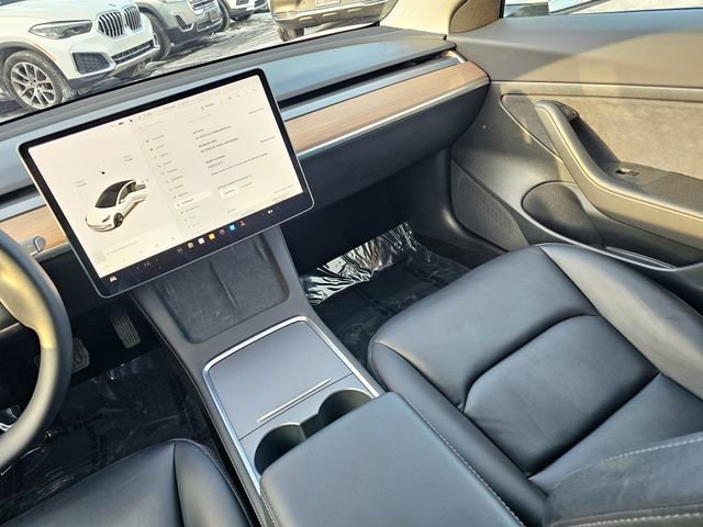 Used 2021 Tesla Model 3 Standard Range Plus image 32