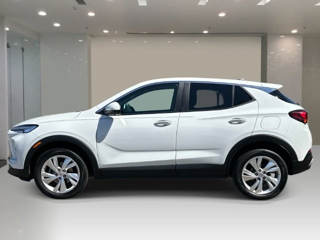 Used 2024 Buick Encore GX Preferred w/ Comfort Package AWD/4WD image 3