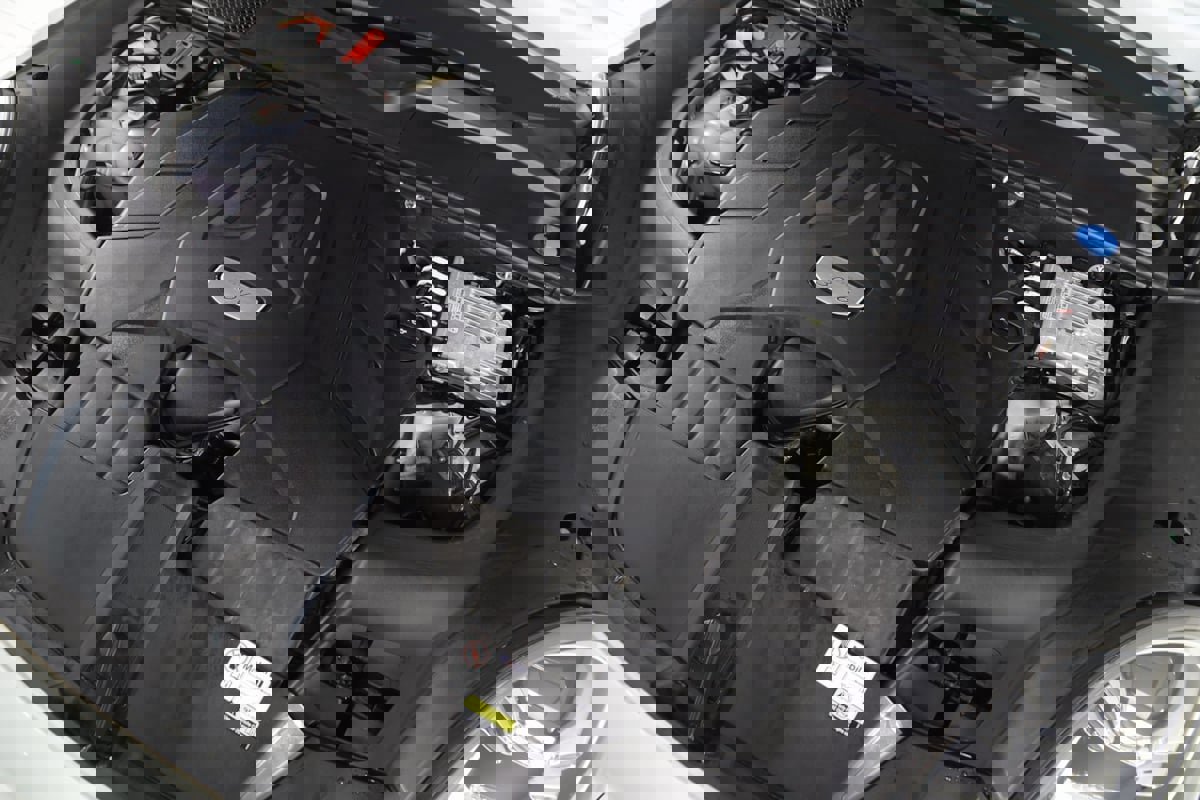 Used 2023 Porsche Cayenne image 30