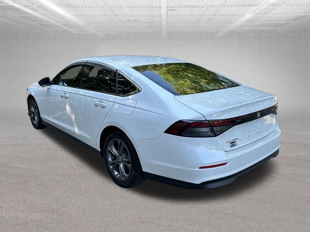Used 2023 Honda Accord EX image 3