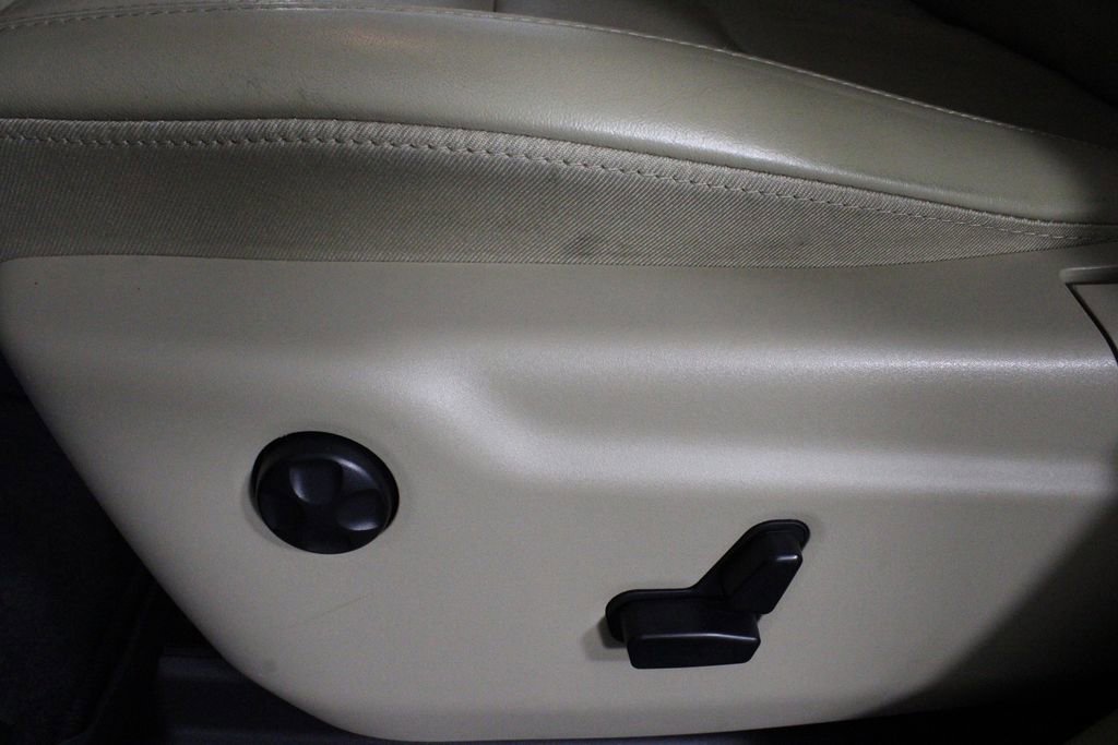 Used 2017 Jeep Grand Cherokee Limited w/ Trailer Tow Group IV image 20