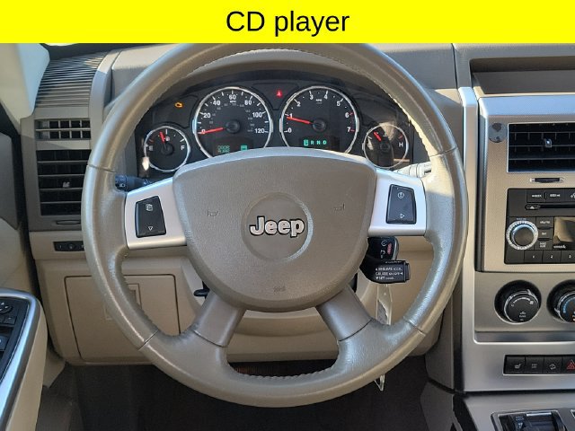 Used 2009 Jeep Liberty Limited w/ Premium Group AWD/4WD image 10