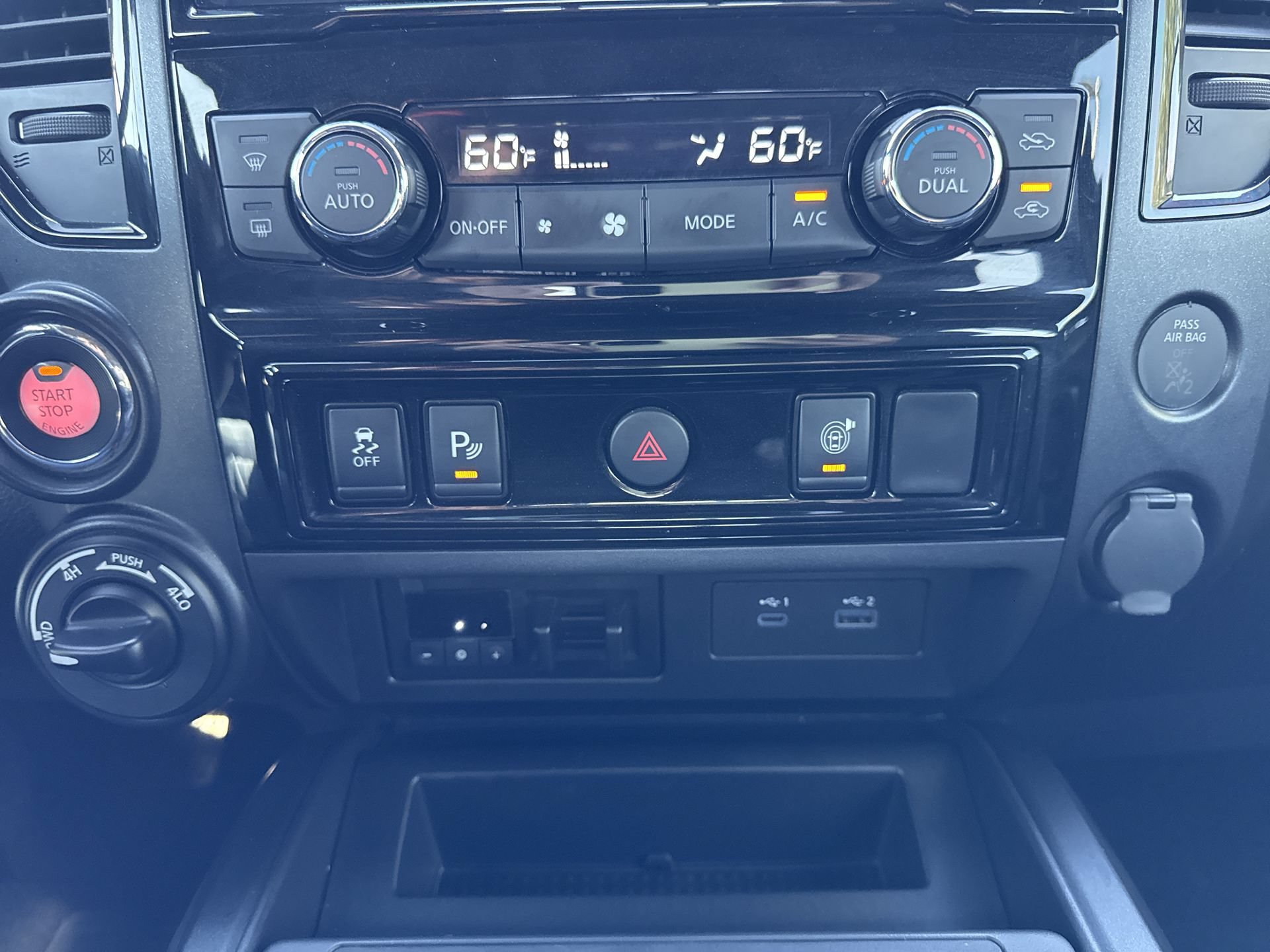 Used 2024 Nissan Titan PRO-4X w/ Pro-4x Utility Package AWD/4WD image 18