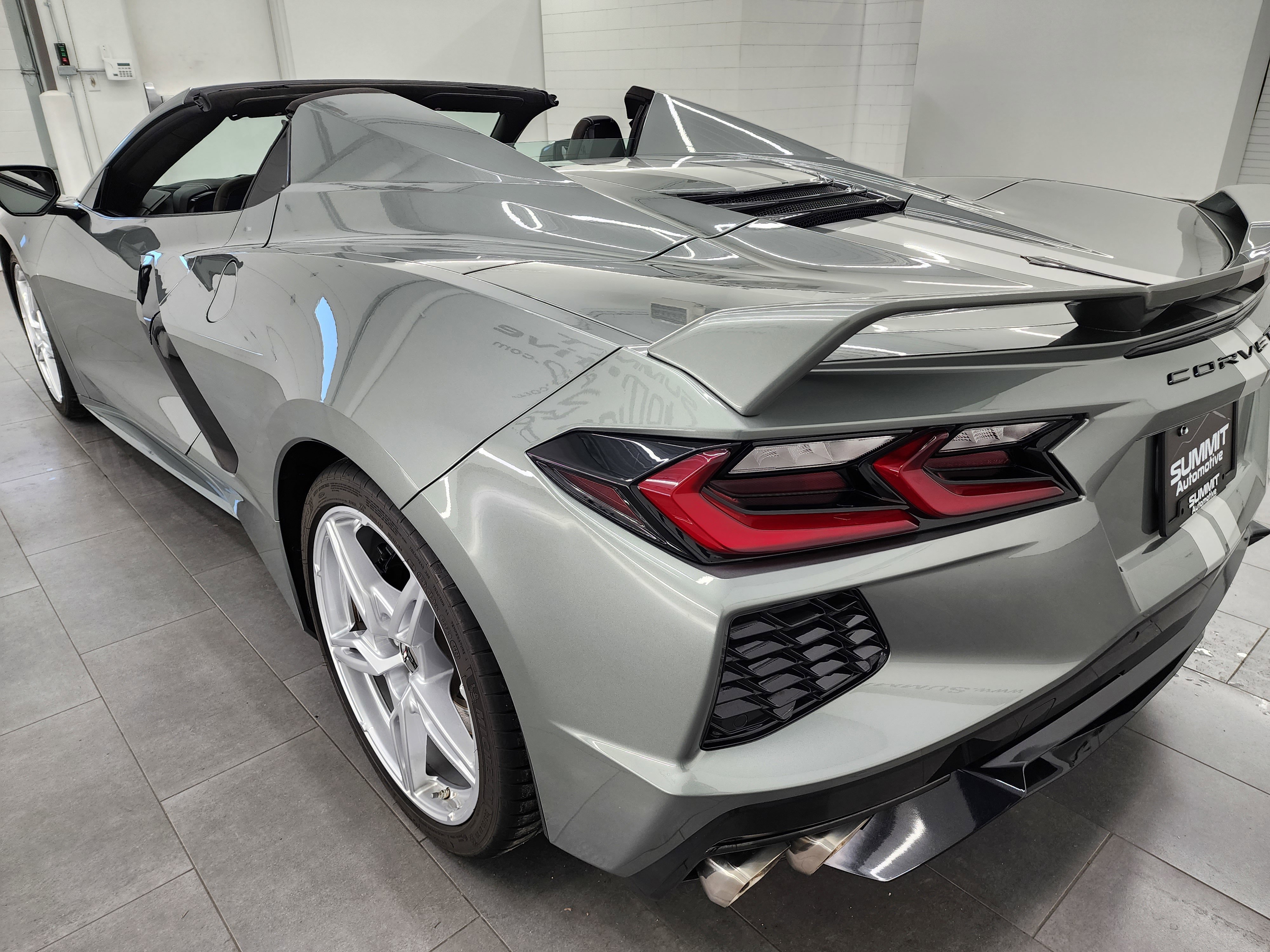 Used 2022 Chevrolet Corvette Stingray Premium Conv w/ Z51 Performance Package image 6