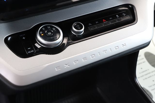 Used 2025 Ford Expedition Max Active image 35