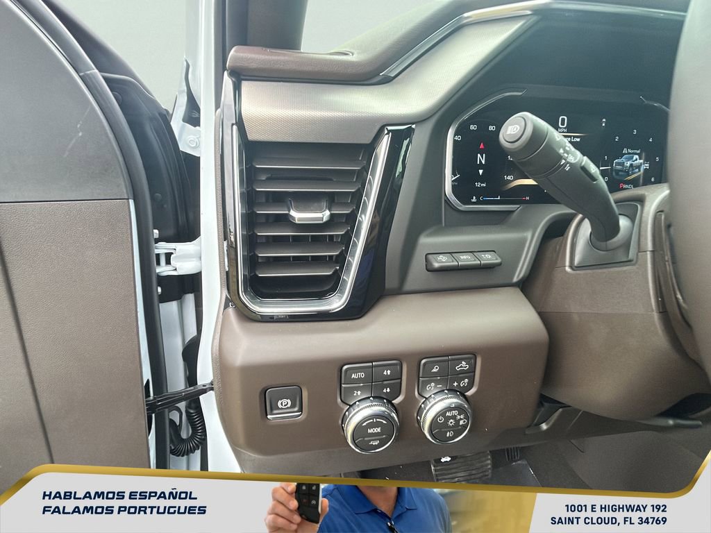 New 2026 GMC Sierra 2500 Denali w/ Denali Reserve Package image 17