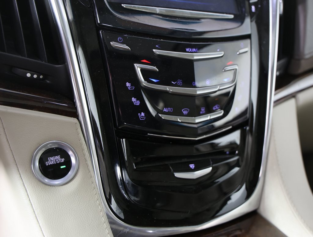 Used 2016 Cadillac Escalade Luxury image 8