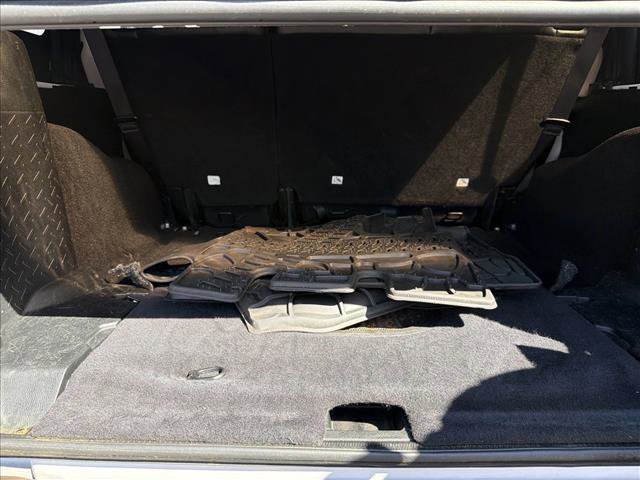 Used 2016 Jeep Wrangler Unlimited Sahara image 24