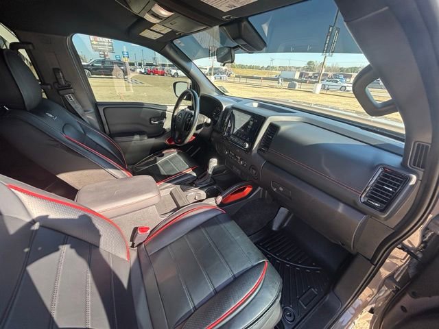 Used 2023 Nissan Frontier Pro-X w/ Tow Package image 11