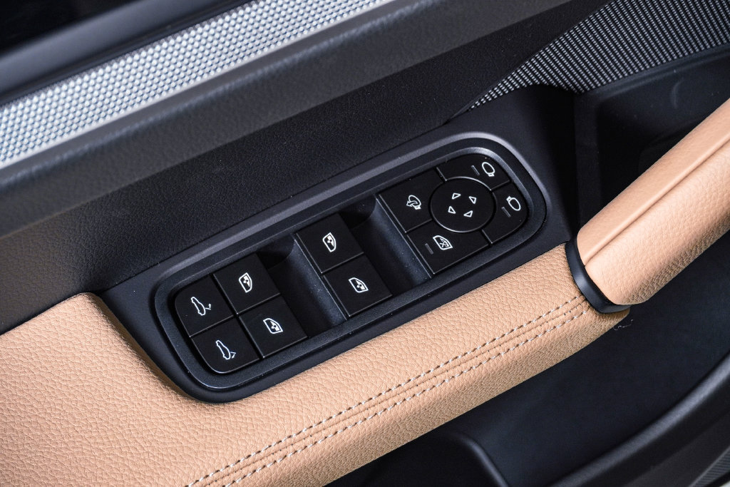 New 2026 Porsche Cayenne AWD/4WD image 26