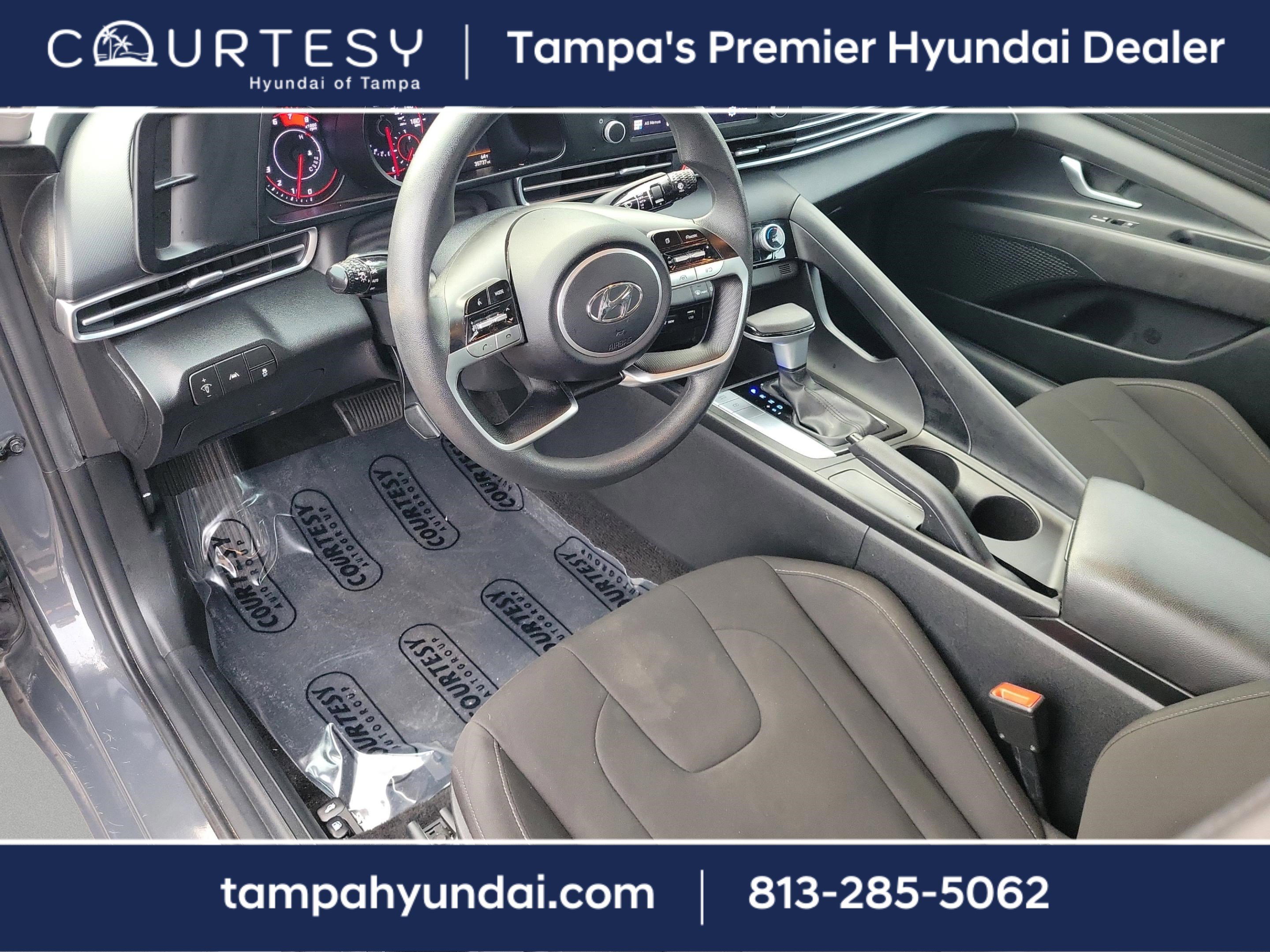 Used 2023 Hyundai Elantra SEL image 18