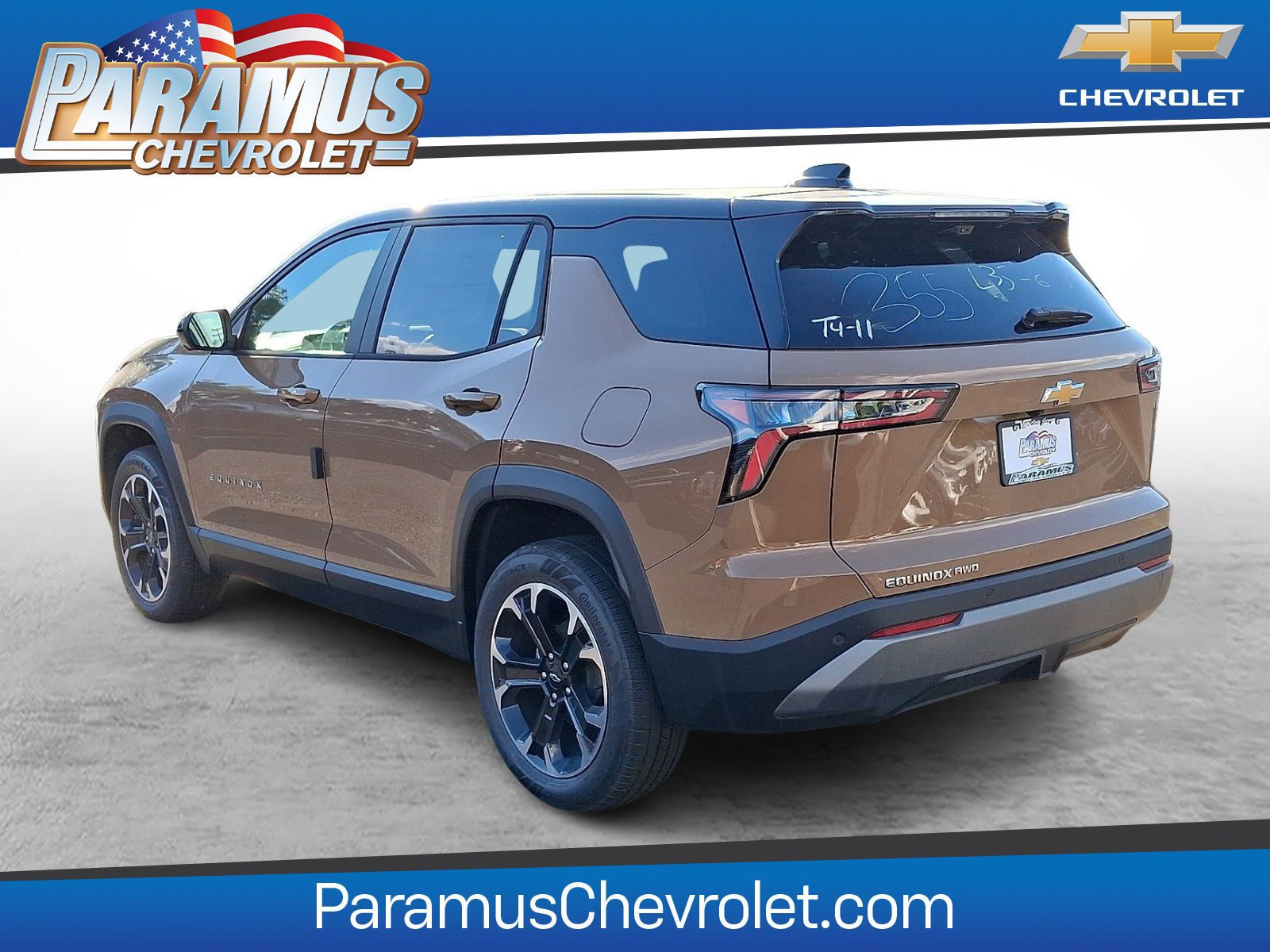 New 2027 Chevrolet Equinox LT w/ Convenience Package II AWD/4WD image 3