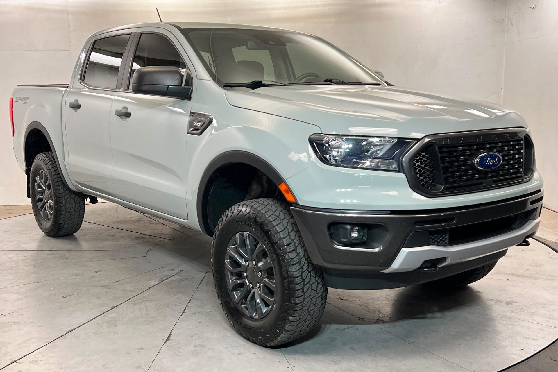 Used 2023 Ford Ranger XLT w/ Equipment Group 301A Mid AWD/4WD image 8