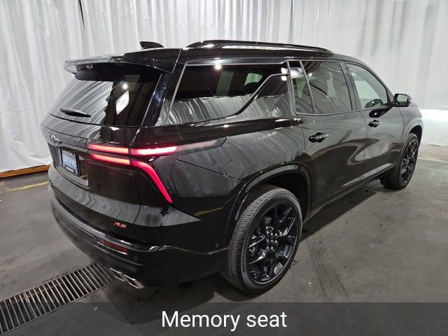 Certified 2025 Chevrolet Traverse RS w/ LPO, Floor Liner Package AWD/4WD image 3
