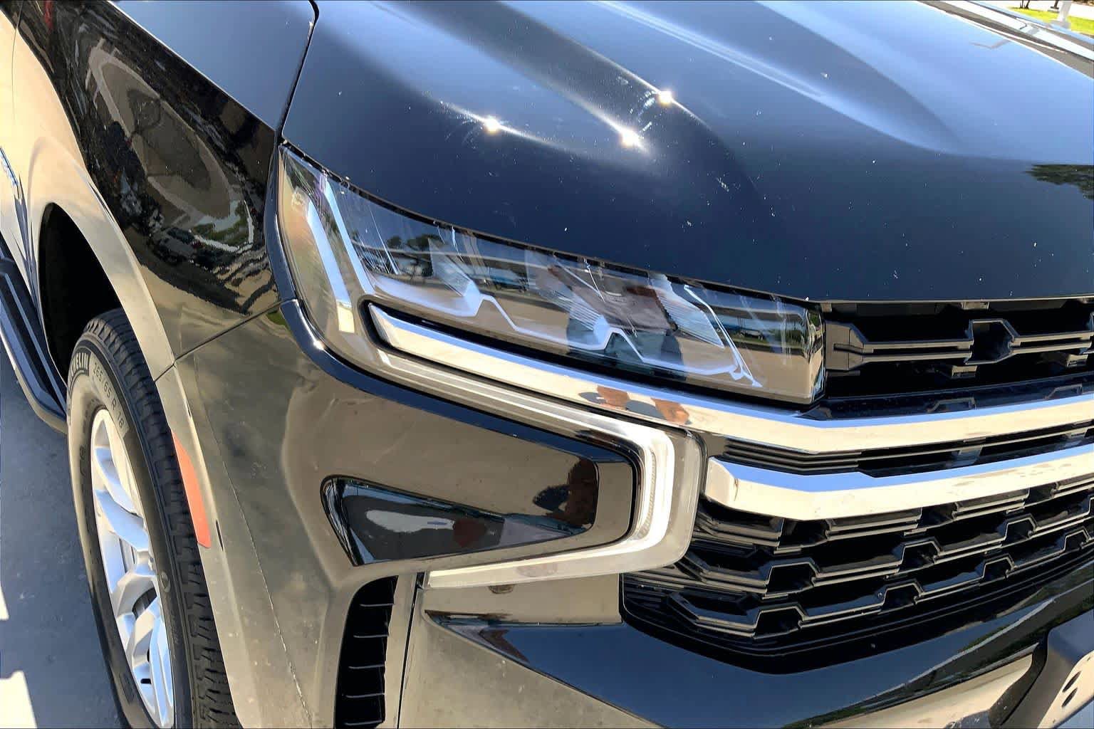 Used 2023 Chevrolet Suburban LS RWD image 23