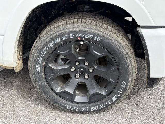 New 2026 RAM 1500 4x4 Crew Cab image 11