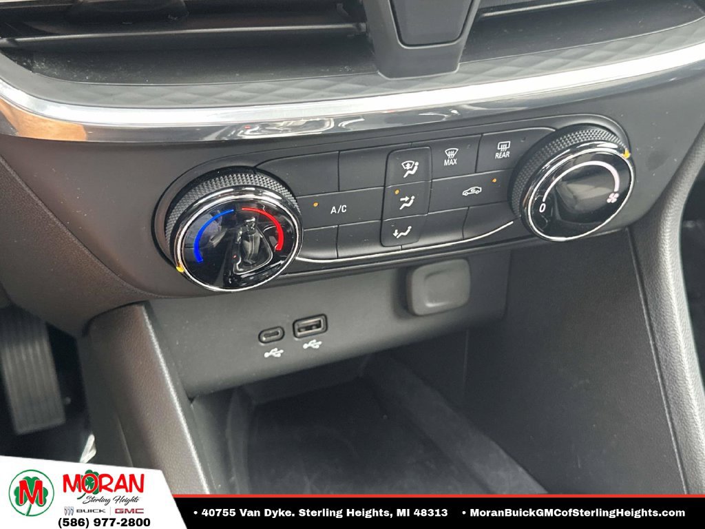 Certified 2024 Buick Encore GX Preferred AWD/4WD image 25