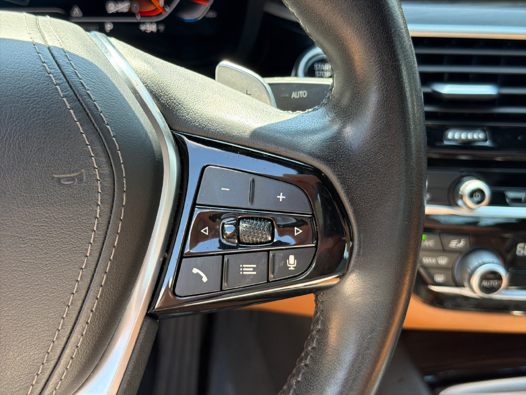 Used 2021 BMW 530i w/ Premium Package RWD image 26