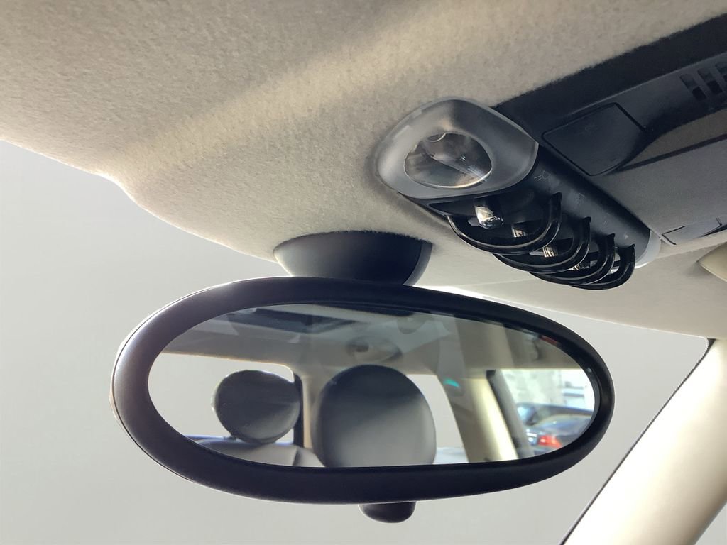 Used 2011 MINI Cooper Hardtop image 26